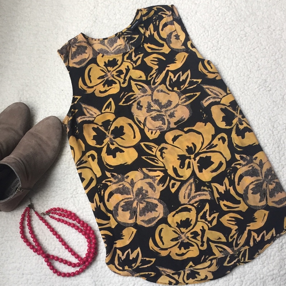 🆕 NWT Petunia Blouse